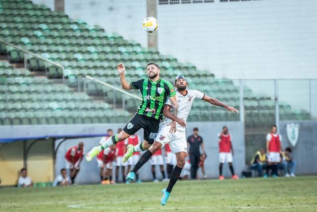 媒体人：袁堂文大概率下赛季重返上海男篮